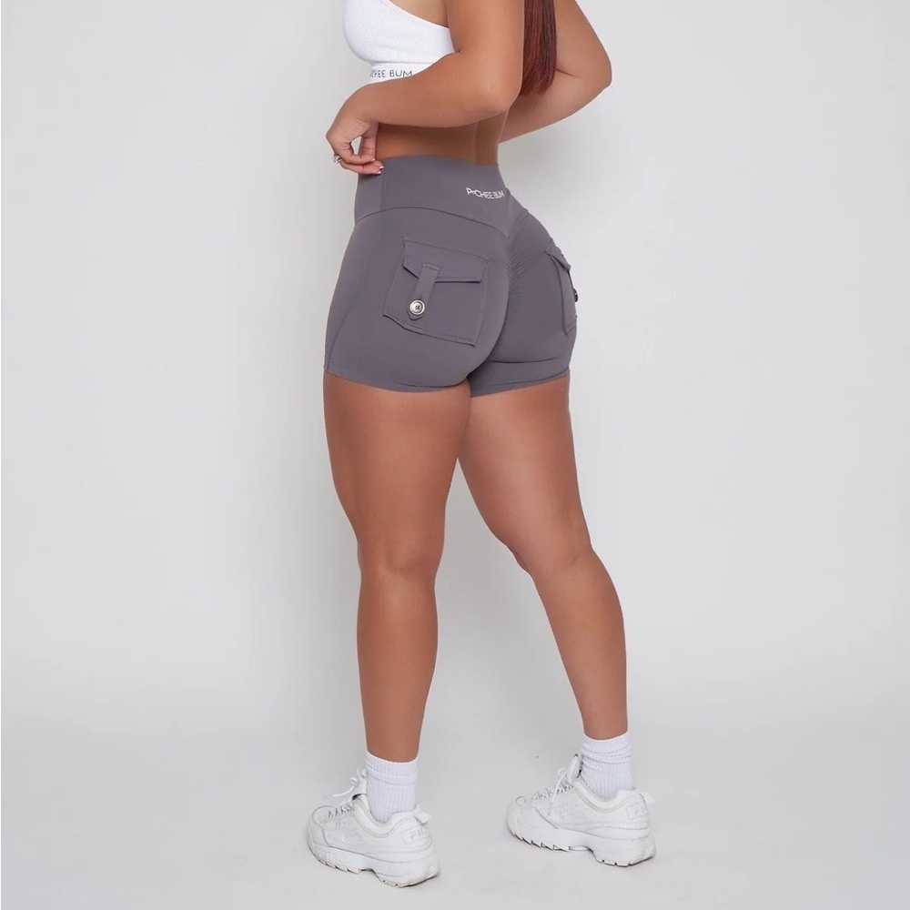 Pcheebum Gray Pocket Scrunch Shorts - Size Medium